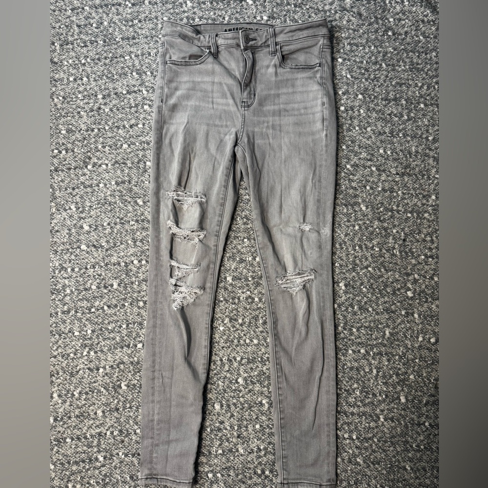 American Eagle Outfitters Gray Distressed Skinny Jeans